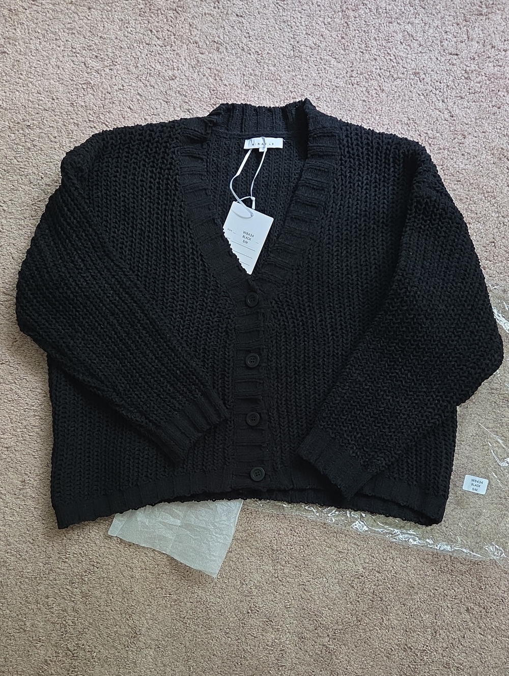 *NWT* Miracle Black Chunky V-Neck Button Cardigan - S/M